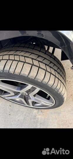 Pirelli Scorpion 295/35 R21