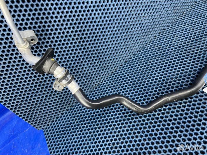 Трубка кондиционера Audi Q7 Touareg GP