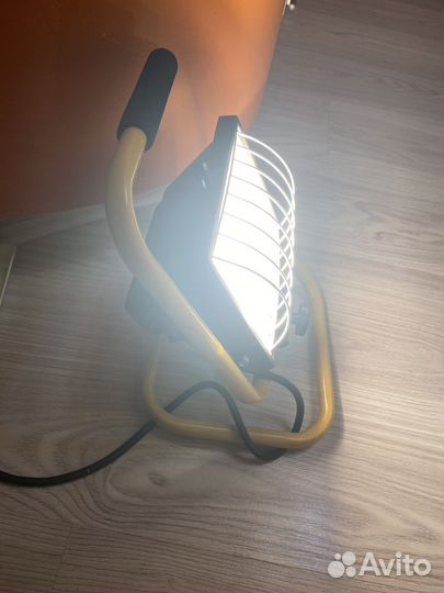 Прожектор галогеновый 500 Вт