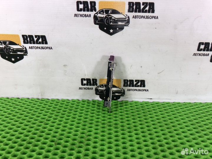 Усилитель антенны Audi A6