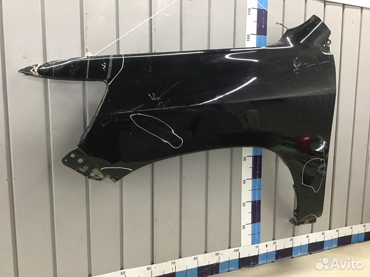 Крыло переднее левое Toyota Land Cruiser (200) 200