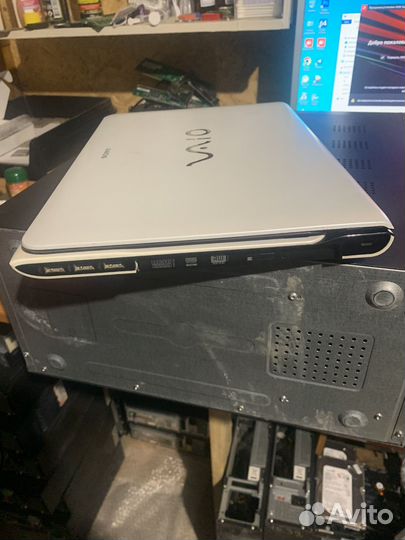 Ноутбук sony vaio i3