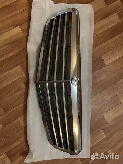 Решетка радиатора w204