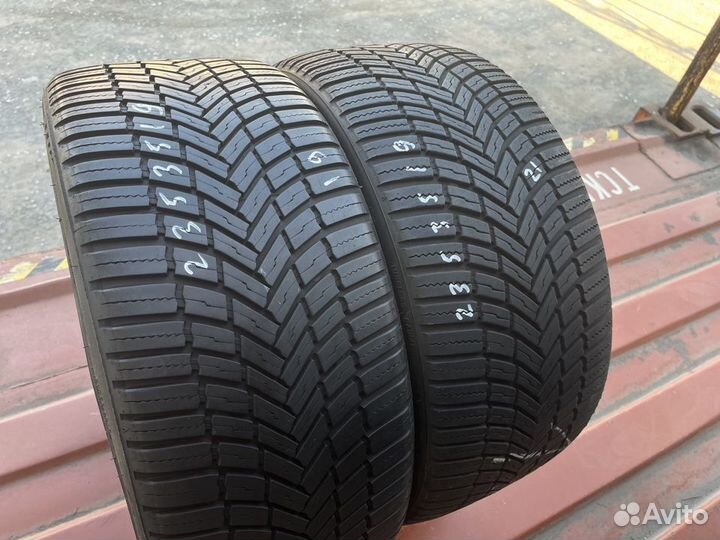 Bridgestone Weather Control A005 Evo 235/35 R19