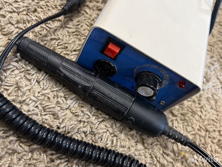 Машинка для маникюра и педикюра