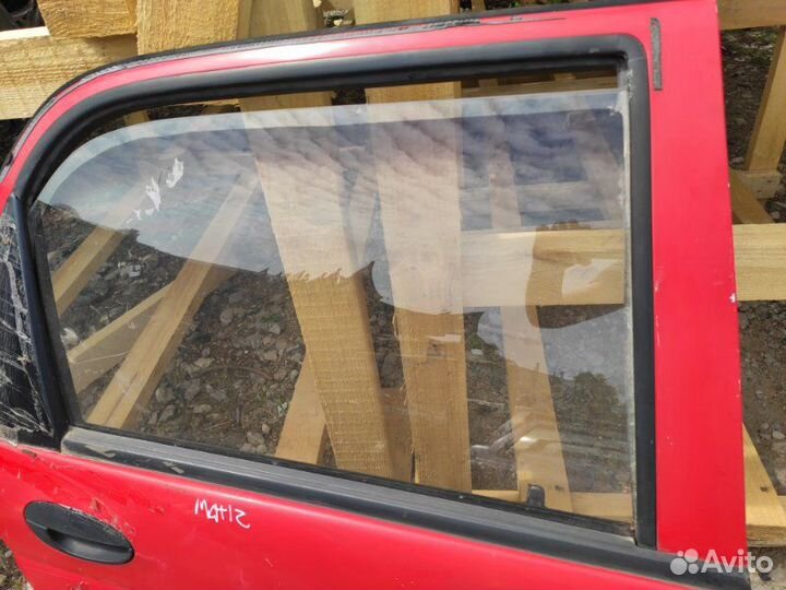 Стекло дверное заднее правое Daewoo Matiz