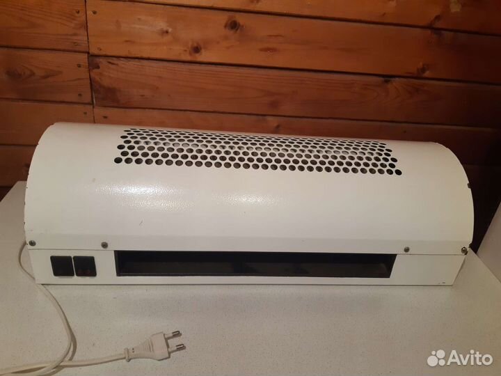 Тепловентилятор настенный