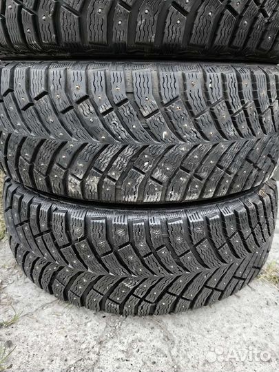 Michelin X-Ice North 4 205/55 R16 94T