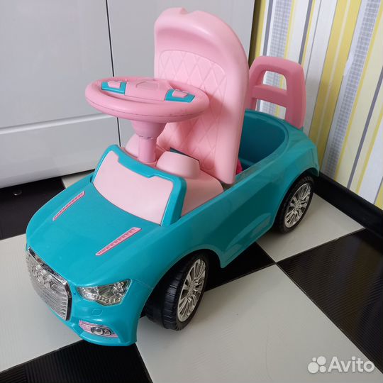 Детский автомобиль