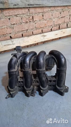 Впускной коллектор Mercedes-Benz Vaneo W414 2003