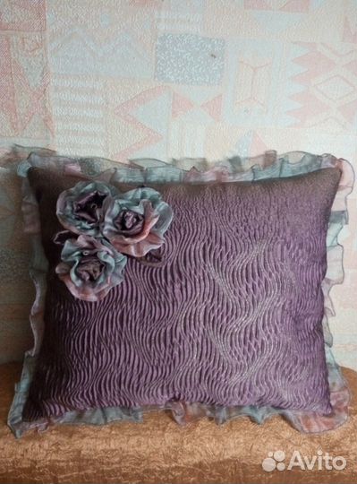 Декоративная подушка