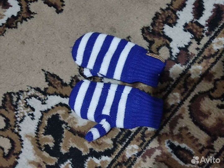 Варежки детские, две пары
