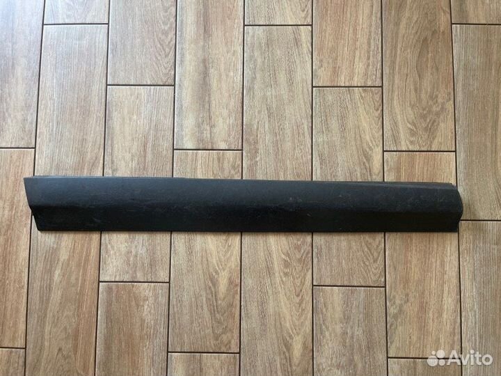 Накладка двери передняя левая Honda Cr-V4 С 2012