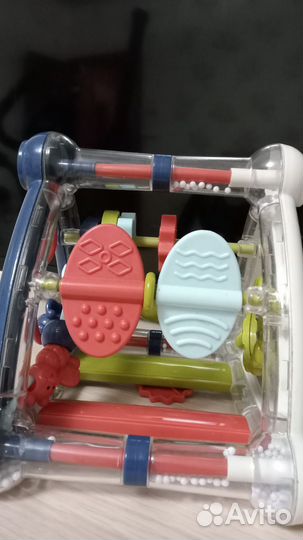 Развивающая игрушка для малышей