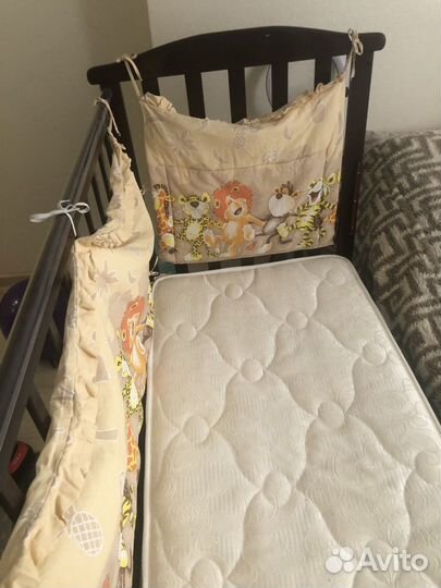 Детская кроватка