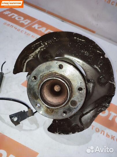 Кулак передний правый BMW 3 E90 2007 3121676444403