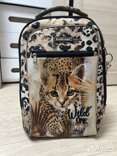 Рюкзак школьный