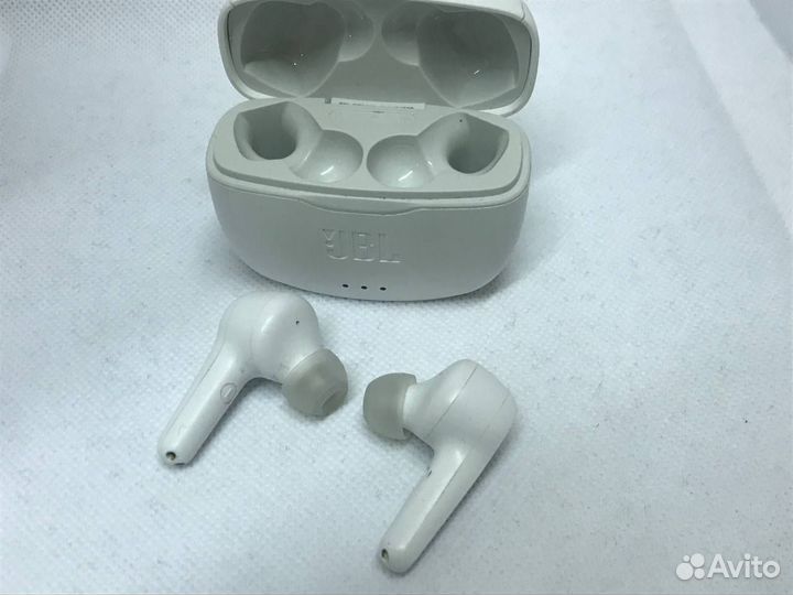 Беспроводные наушники JBL Tune 215 TWS