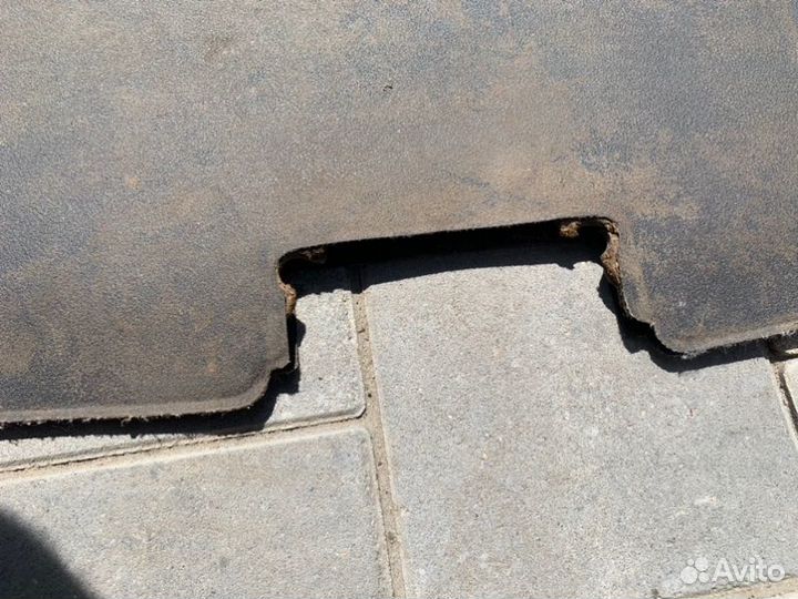 Полка багажника Toyota Avensis T250 универсал 2.0