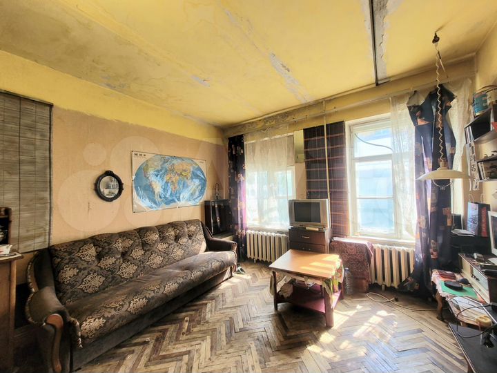 Комната 36 м² в 4-к., 5/5 эт.