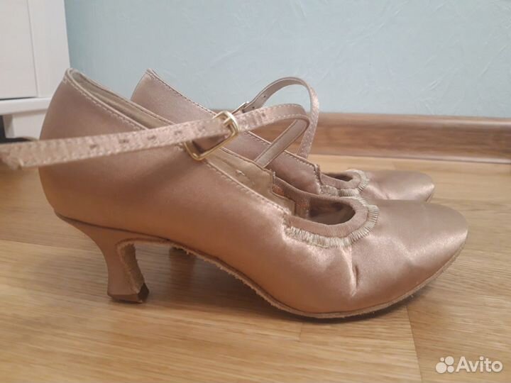 Туфли для бальных танцев