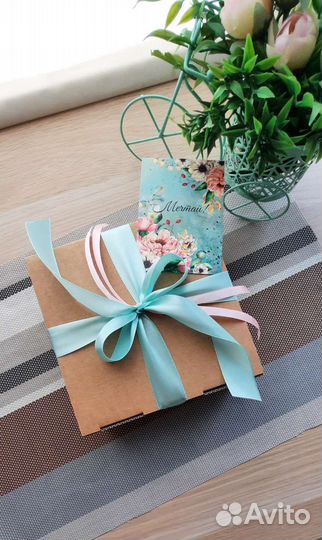 Подарочный набор косметики для девушки