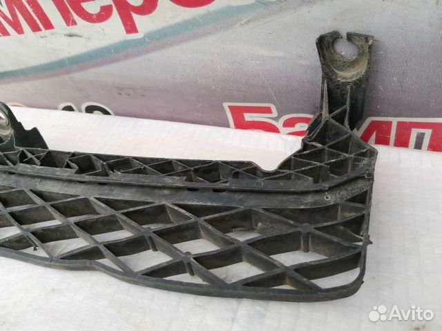 Усилитель бампера передний Volkswagen Passat