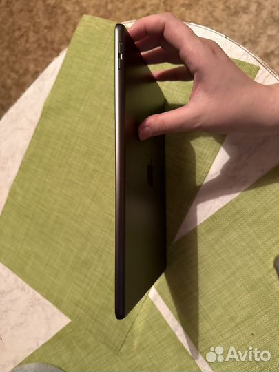 Планшет Apple iPad 10.2 Wi-Fi 64GB