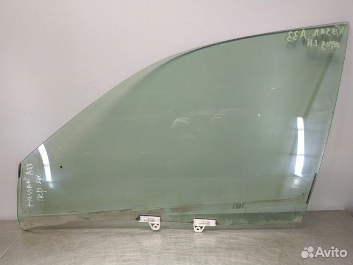 Стекло двери переднее левое Nissan Maxima A33 2