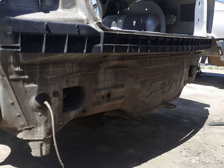 Задняя панель Volkswagen Passat B5