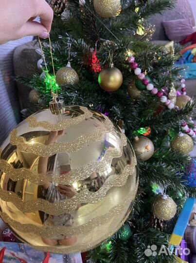 Шарик новогодний