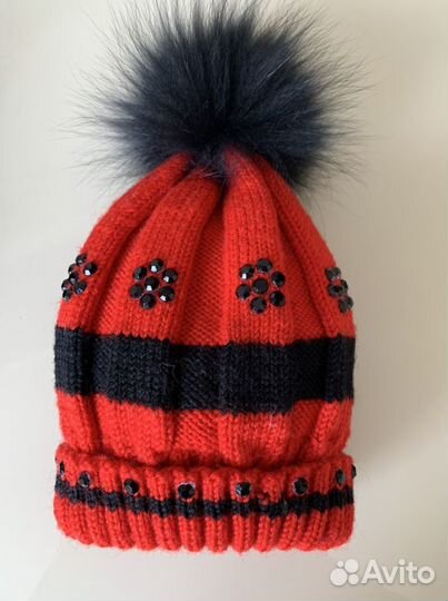 Шапочка на весну с помпоном