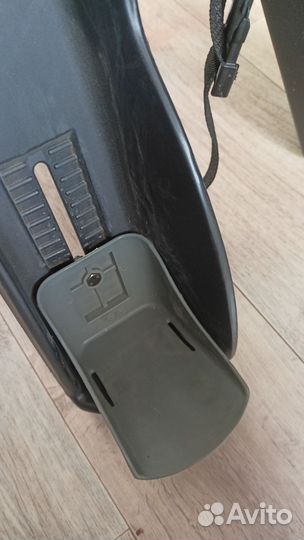 Детское кресло на велосипед переднее