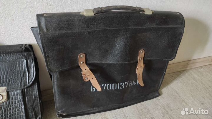 Чемоданы портфели СССР