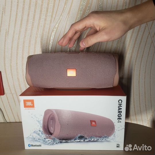 Портативная колонка JBL Charge 4 Pink