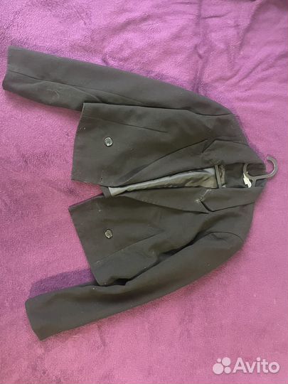 Укороченный жакет ostin