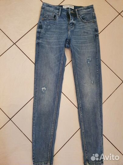 Джинсы 
