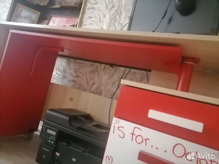 Компьютерный стол