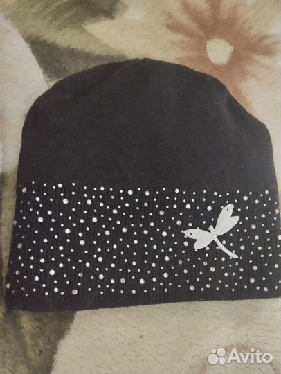 Головные уборы женские зимние