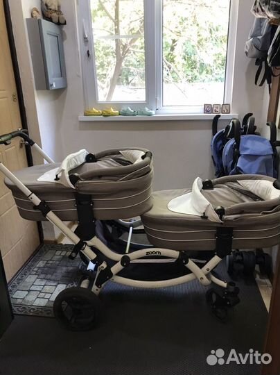 Коляска для погодок двойни
