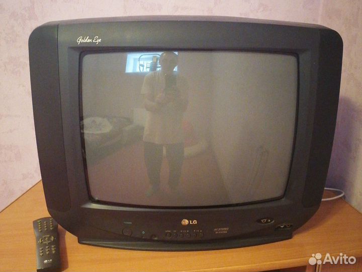 Телевизор LG CF 20D30