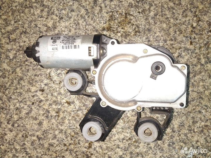 Моторчик стеклоочистителя задний VW Touareg