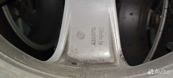 Диски на Skoda Rapid R15 с шинами