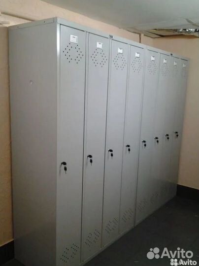 Шкаф металлический для одежды