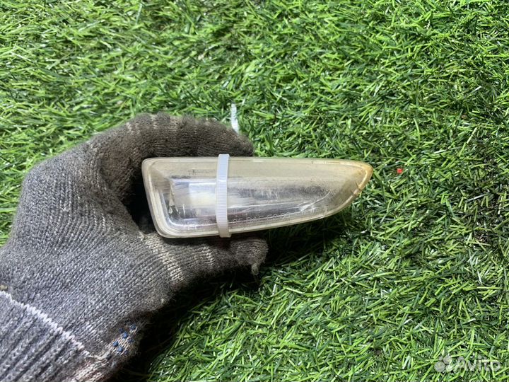 Повторитель поворота передний правый Opel Astra J