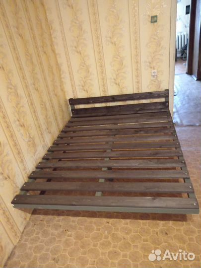 Кровать парящая