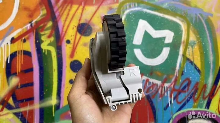 Правое колесо пылесос Xiaomi Vacuum Cleaner