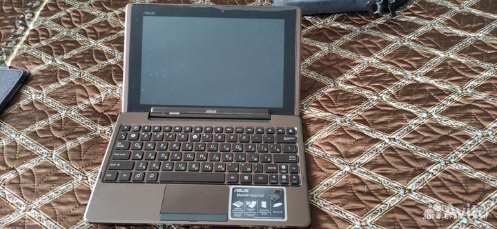 Планшет трансформер Asus tf101