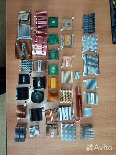 Радиатор чипсета материнской платы