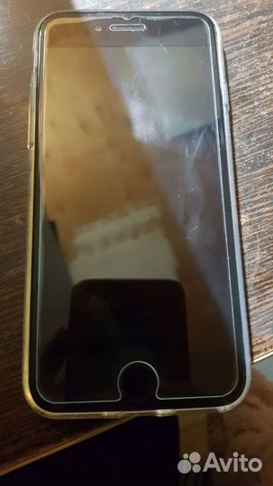 Телефон iPhone 8 64 gb